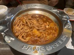 鸡爪煲-胖哥俩肉蟹煲(湖滨银泰in77店)