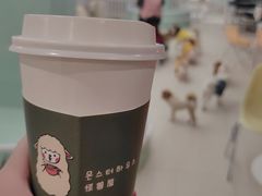 -怪兽屋·羊驼·猫咖·狗咖(俊华广场店)