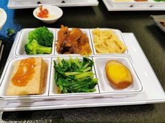 -胡须张鲁肉饭(美食文化馆店)