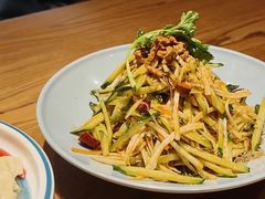 -雪乡阁东北农家菜(颛桥约好休闲街店)