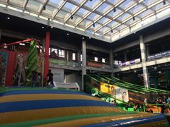 -蒙特利亲子乐园