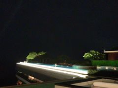 -瑰丽酒店·海吧·天际下午茶·现场DJ·天台酒吧
