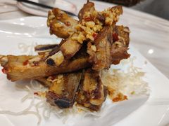 手抓椒盐钢琴骨-稻香酒家·33年老字号·港式粤菜(富邦中心店)