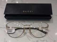-YI OPTICAL 奕镜·蔡司战略合作店(长宁来福士店)