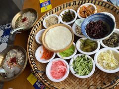 -包整·丝娃娃(一览甲秀楼风景店)