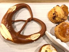 -Dough&Joe团憩(瑞虹天地月亮湾店)