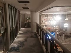 -浅深(世茂滨江精品店)