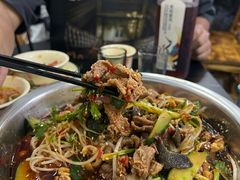 -周良天山牛杂城(天山路总店)