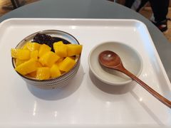 芒果白雪黑糯米-小团圆糖水铺(襄阳南路店)