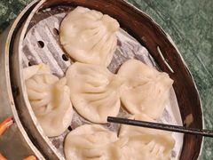 蟹粉小笼包-四宜糕团店(南大街店)