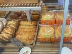 -焙丽拾光(麦凯乐直营店)