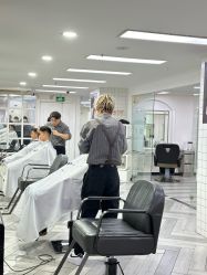 -米娜护肤造型
