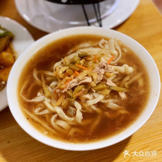 眼镜手擀面