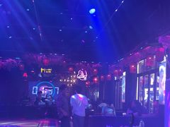 -喜鹊音乐酒馆(西街店)