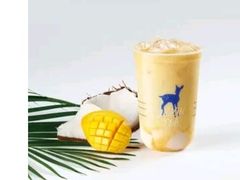 满庭芳茉莉轻乳茶-luckincoffee瑞幸咖啡(香港名店街店)