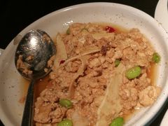 特色虾皮臭豆腐-老头儿油爆虾·知味杭州(爱琴海购物中心)