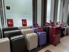 -广州周大福金融中心