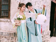 -爱我旅拍婚纱摄影(大理店)