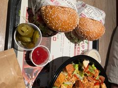 -The Habit Burger Grill 哈比特汉堡(复兴soho店)