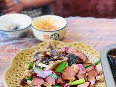 蕨粑炒腊肉-古城苗家土菜馆(河景餐厅店)