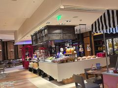 -松咖啡自助餐厅·松北香格里拉