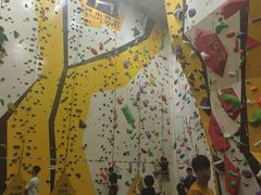 -问山MountQuest攀岩馆