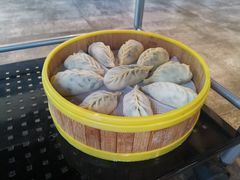 韭菜鲅鱼蒸饺-日进一片海.生腌海鲜火锅.宵夜烧烤(三里屯总店)