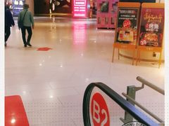 -优衣库(上海正大广场店)