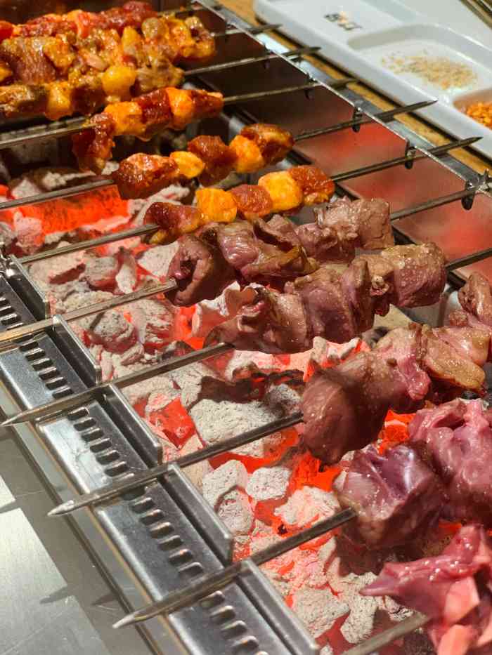 河坝烧烤串城(银亭路店)