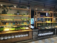 自助取餐区-圣琼美食百汇自助餐厅(福安购物广场店)