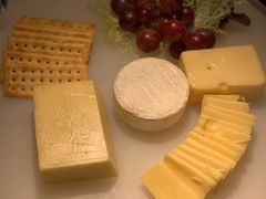 进口芝士-广州花园酒店·凌璇阁旋转餐厅CAROUSEL360