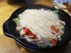 -二孃鸡爪爪(东郊记忆店)