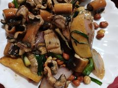 黄蟮片炒花生-南记老牌牛骨汤