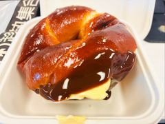 -HOT CRUSH趁热集合·现烤面包(环球港店)