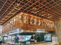 -雍和会海鲜姿造自助(湖东路店)