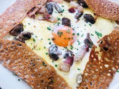 鸡蛋蘑菇熏肉荞麦可丽饼-RAC BAR(安福路店)