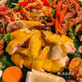 我们点了招牌的簸箕宴 某众上还是挺便宜的 -