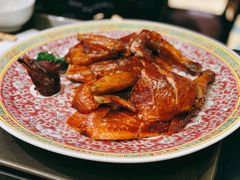 鸿运手撕脆皮鸡-誉八仙粤菜(万象天地店)