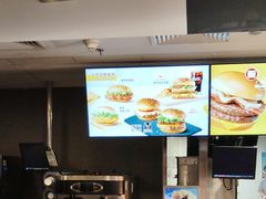 -麦当劳(国家体育场南路店)