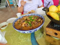 -华龙特色大骨鸡农家菜馆