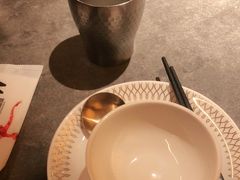 -耶里夏丽·丝路国际新疆菜·清真食品(徐汇南丹东路臻选店)