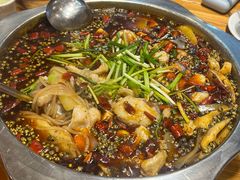 -乡土特色.冷锅鱼.牦牛肉汤锅