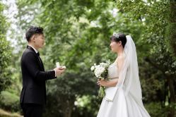 -金夫人婚纱摄影
