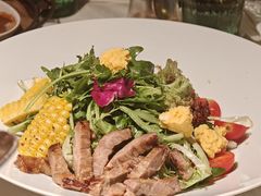 牛肉沙拉配风味骆驼奶酪-龟兹KUCINA·新疆菜(前滩L+PLAZA店)