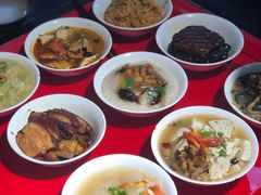 -蓝田九大碗民俗食府(蓝田店)
