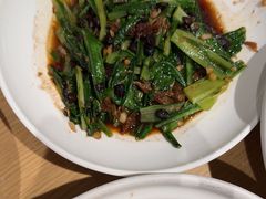 -渝信川菜 · 川味家常菜(财富购物中心店)