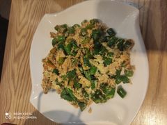 -西街夜油条·麻团包乌饭