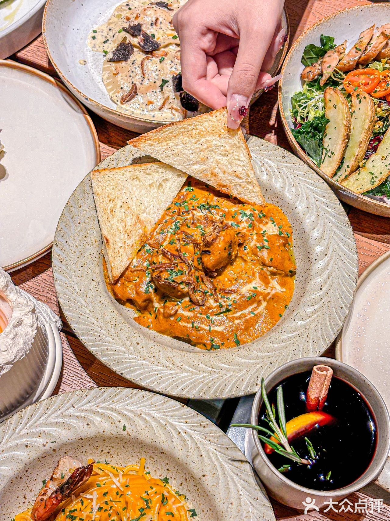 马当路上i 人也很友好bistro西餐，适合约会