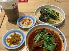 -白沙肴·长沙米粉.小炒湘菜(石厦时代广场店)