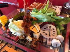 -椒点传统串串香
